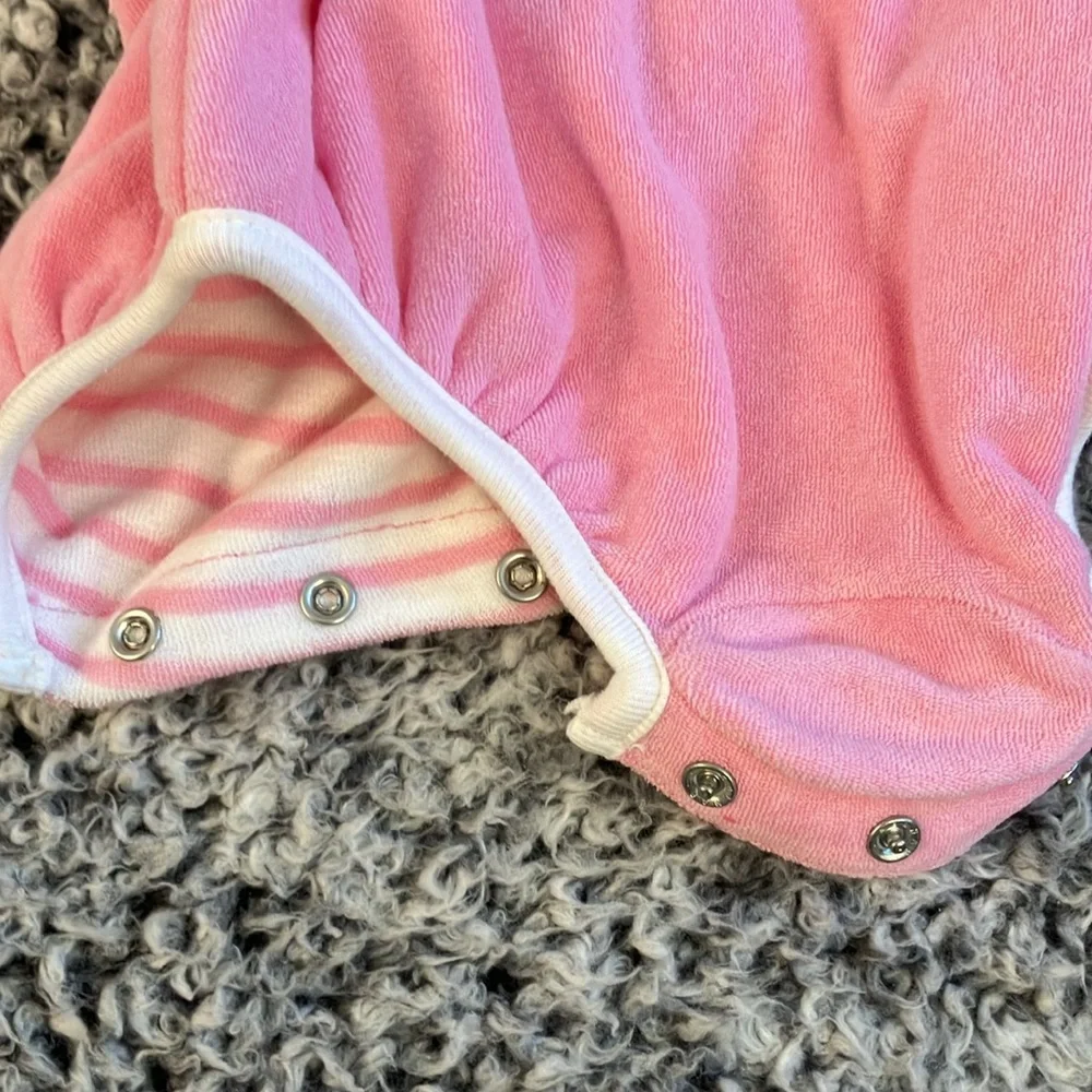 Baby GAP Reversible Terry Knit Romper - Picture 7 of 7